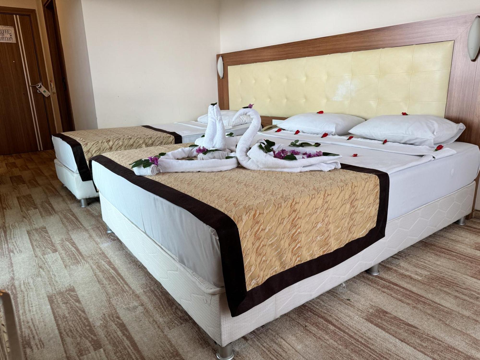 Hotel Mitos Alanya Exteriör bild