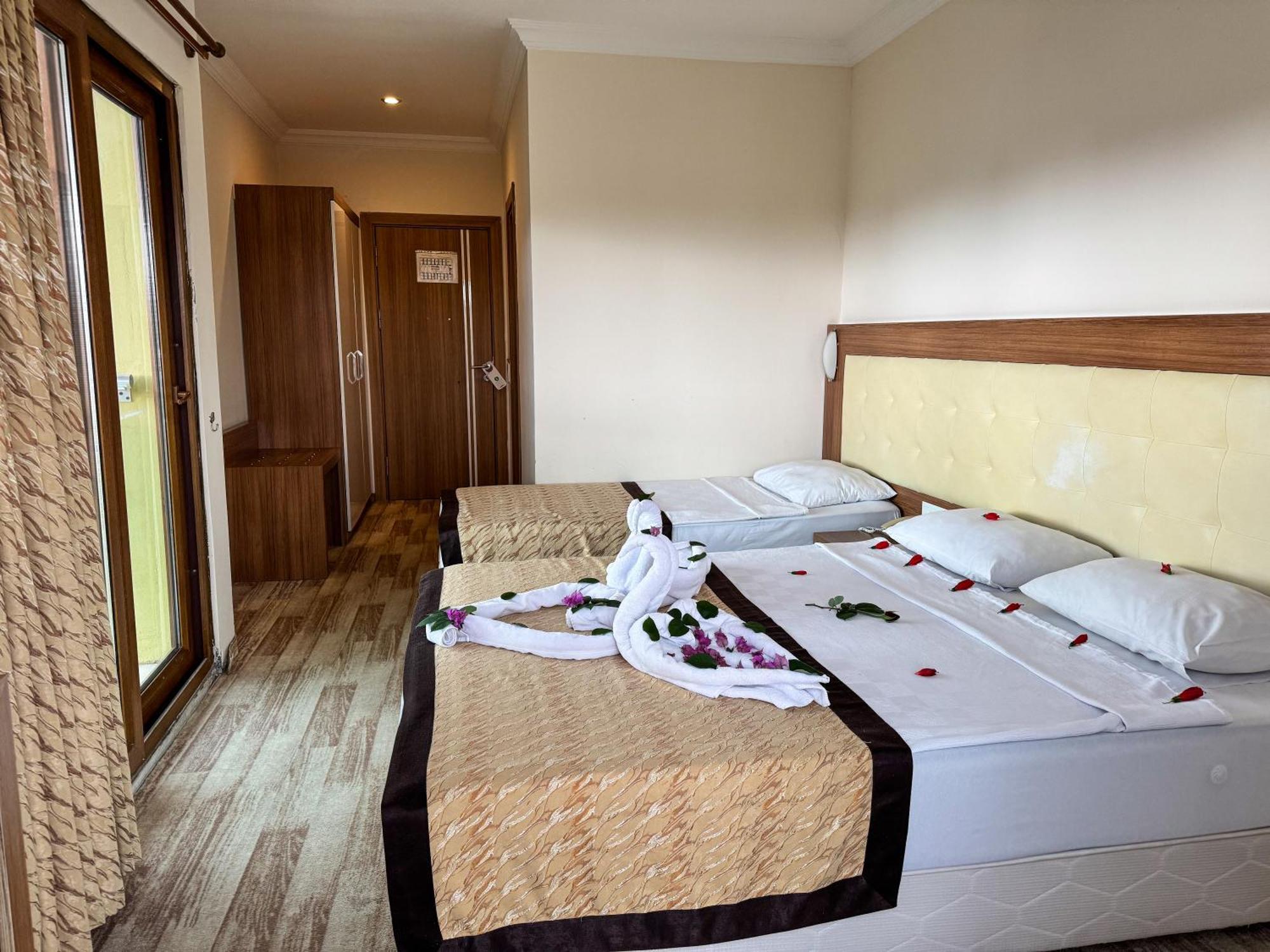 Hotel Mitos Alanya Exteriör bild